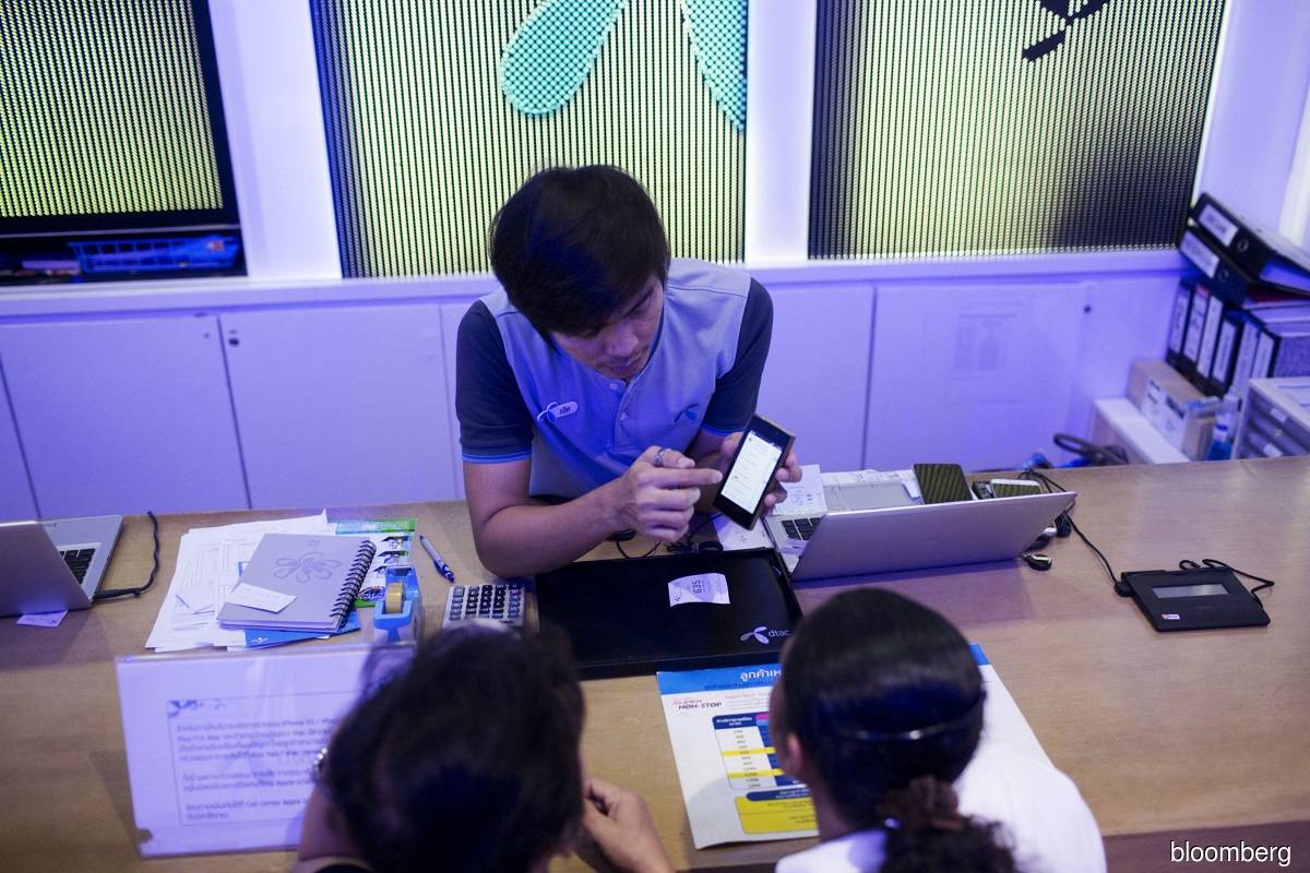 Merger to form Southeast Asia's largest mobile firm gets nod in Thailand